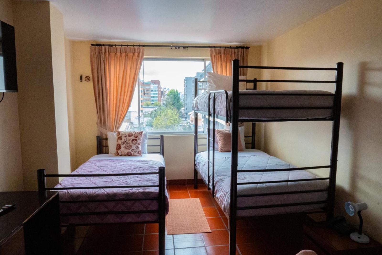 Hotel Casa Kolping Quito Exterior foto